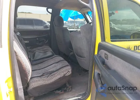 2002 Chevrolet Silverado C2500 Heavy Duty z USA, uszkodzony, nr VIN 1GCHC23182F237023